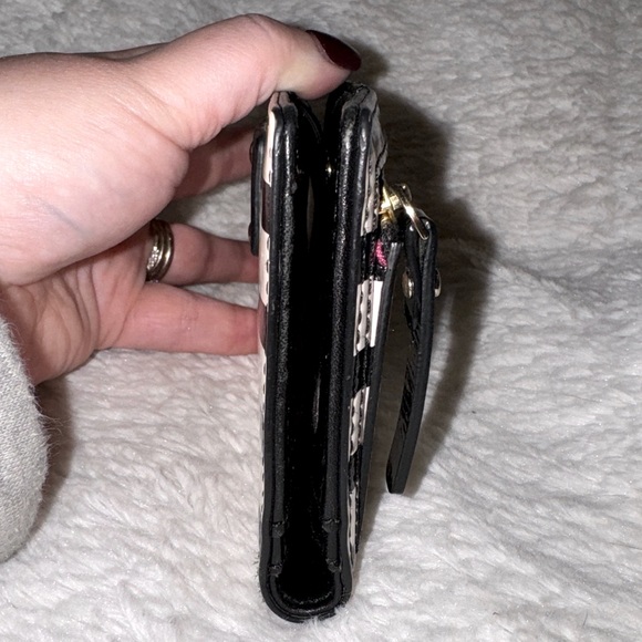 KATE SPADE PATENT LEATHER WALLET - Picture 4 of 7